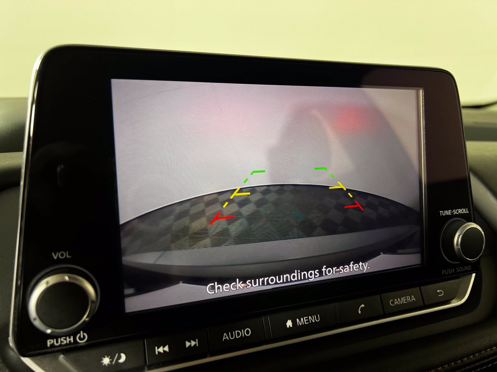 Used 2025 Nissan Rogue SV FWD image 19