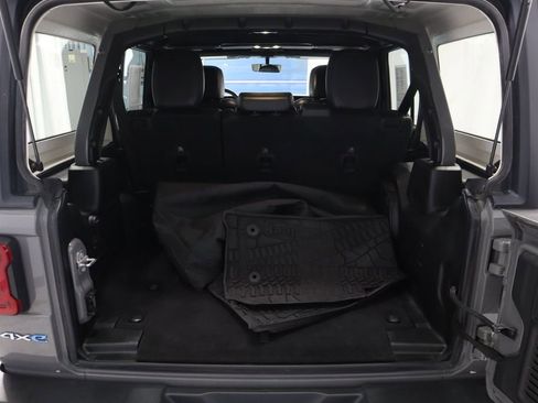 Used 2023 Jeep Wrangler Unlimited Sahara image 17