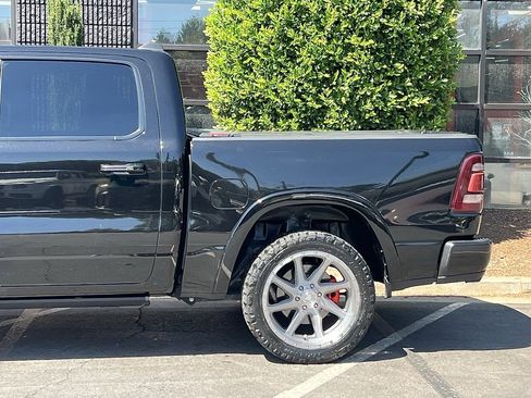 Used 2019 RAM 1500 Laramie image 12