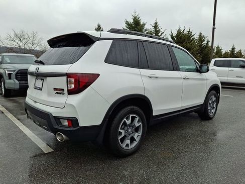 Used 2023 Honda Passport TrailSport image 6