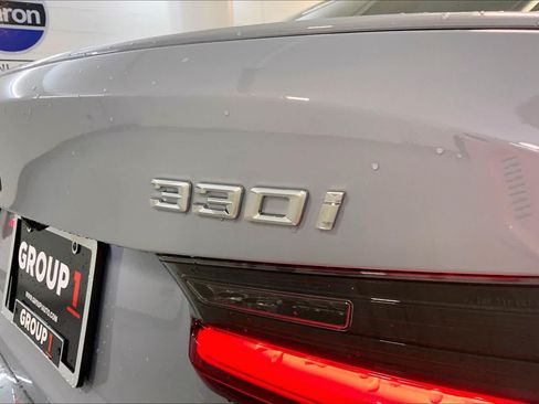 New 2026 BMW 330i xDrive Sedan w/ M Sport Package AWD/4WD image 15