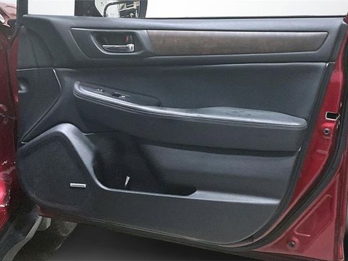 Used 2017 Subaru Outback 2.5i Limited image 28
