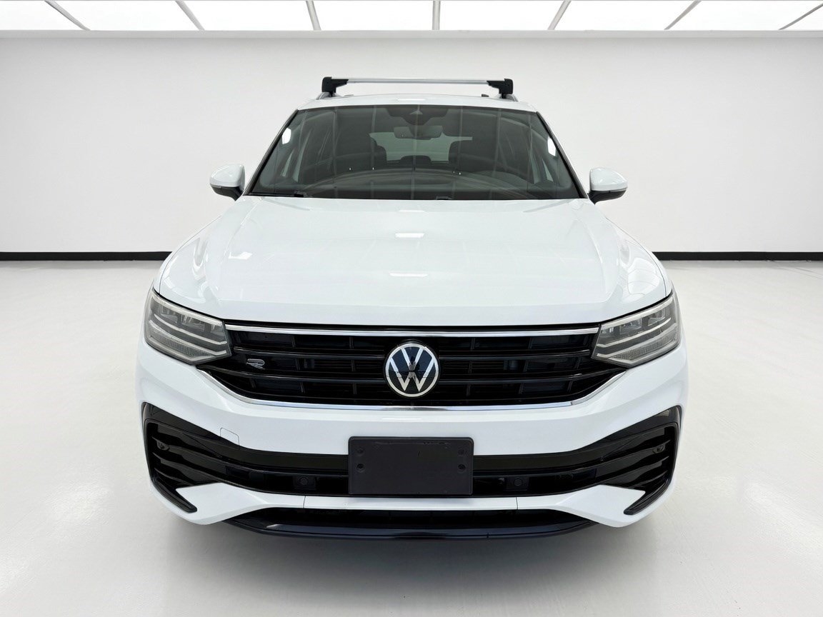 Used 2022 Volkswagen Tiguan SE R-Line FWD image 2