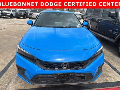 Used 2023 Honda Civic Sport Touring image 2