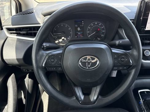 Used 2024 Toyota Corolla LE FWD image 13