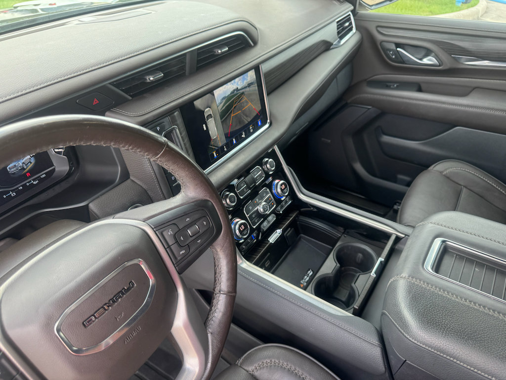 Used 2022 GMC Yukon Denali w/ Max Trailering Package AWD/4WD image 16