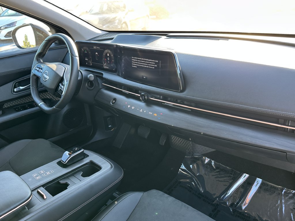 Used 2024 Nissan Ariya AWD image 13