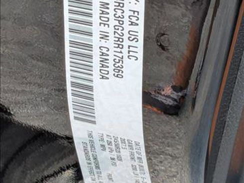 Used 2024 Chrysler Pacifica Pinnacle image 27