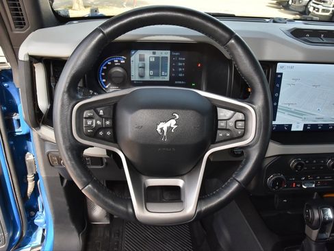 Used 2022 Ford Bronco Badlands image 23