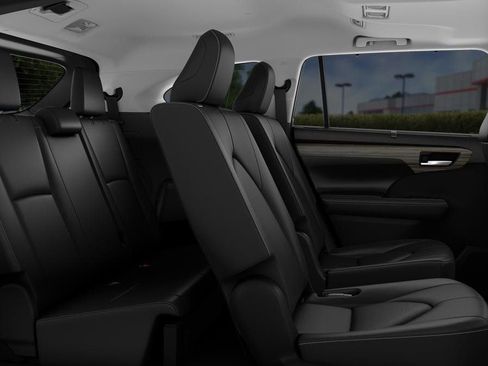 New 2026 Toyota Highlander Limited AWD/4WD image 21