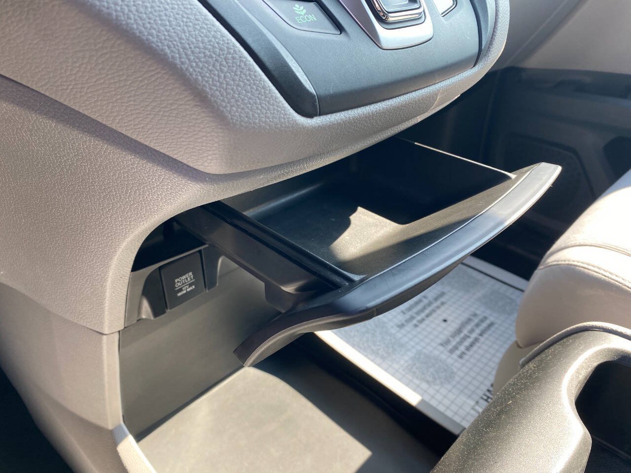 Used 2018 Honda Odyssey EX image 17