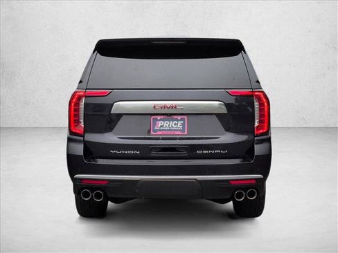 Used 2024 GMC Yukon XL Denali AWD/4WD image 7