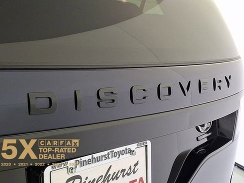 Used 2020 Land Rover Discovery Landmark image 36