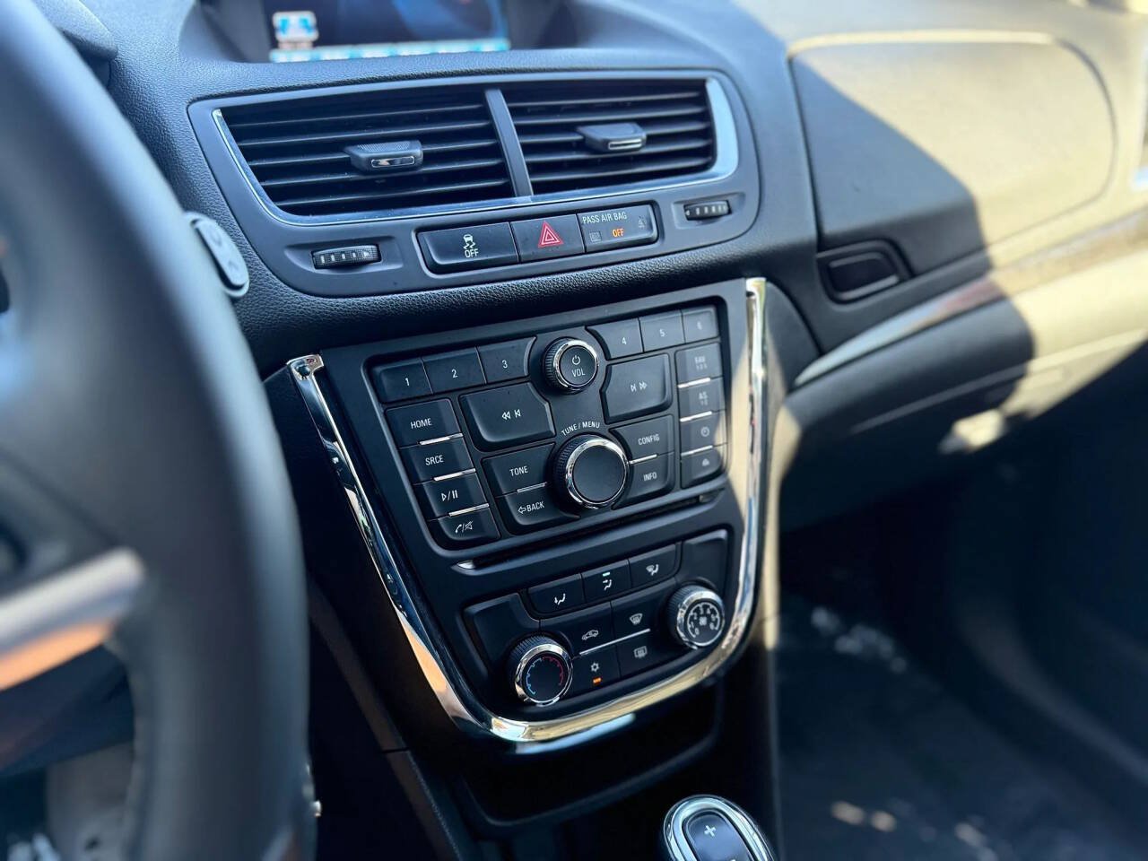 Used 2016 Buick Encore FWD image 20