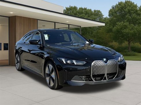 New 2026 BMW i4 eDrive40 w/ Premium Package image 6