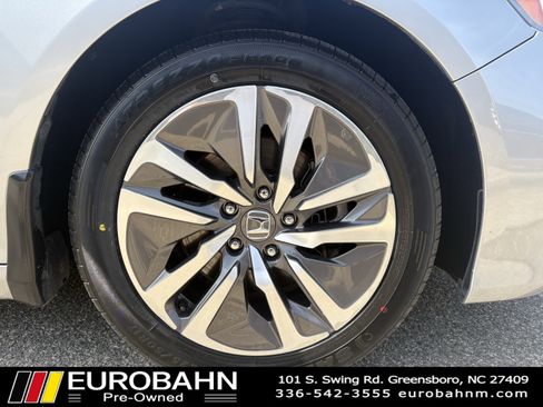 Used 2019 Honda Accord EX image 32