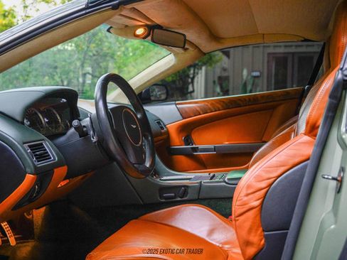 Used 2006 Aston Martin DB9 Volante RWD image 32