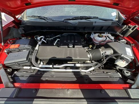 Used 2021 Chevrolet Silverado 1500 Custom image 24