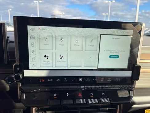 New 2025 GMC Hummer EV 2X w/ LPO, Dark Essentials Package image 20