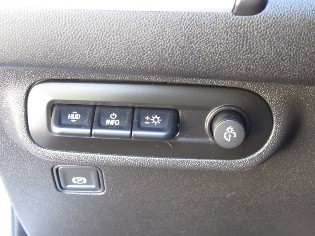 Used 2023 GMC Terrain SLT w/ Tech Package AWD/4WD image 34