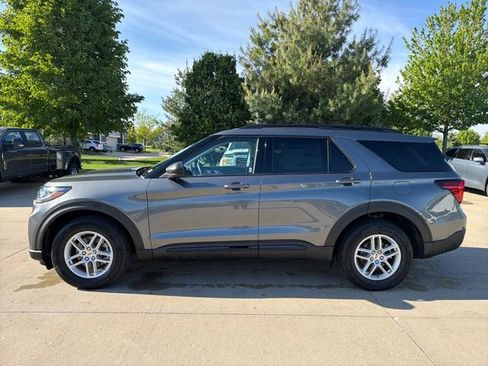 New 2026 Ford Explorer Active AWD/4WD image 9