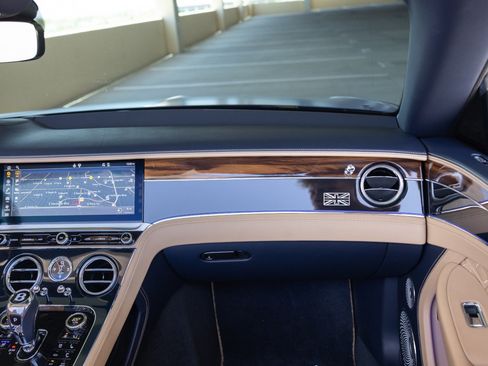 Used 2020 Bentley Continental GT V8 AWD/4WD image 57