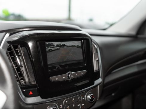 Used 2020 Chevrolet Traverse LS AWD/4WD image 20