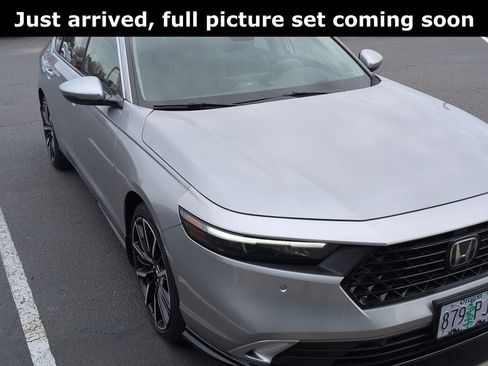Used 2023 Honda Accord Touring image 1
