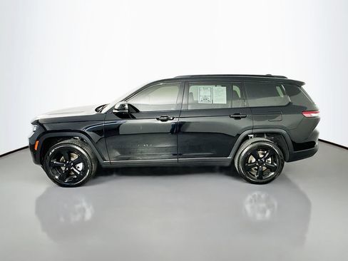 Used 2025 Jeep Grand Cherokee L Limited w/ Luxury Tech Group II RWD image 4
