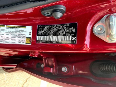 Used 2023 Toyota Corolla SE w/ SE Premium Package FWD image 36