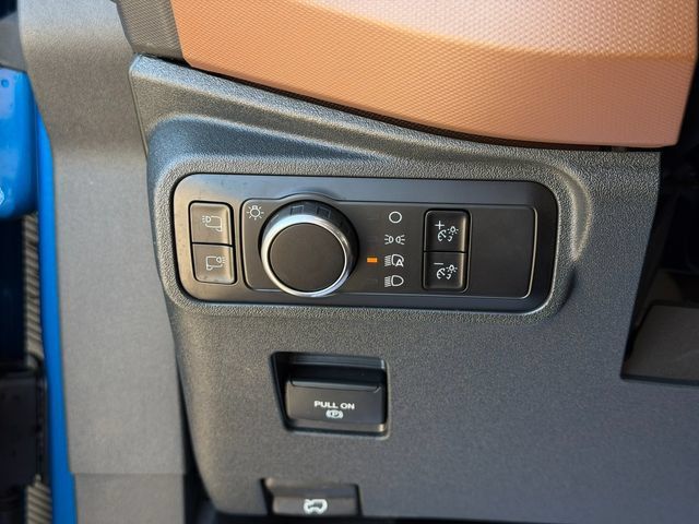Used 2024 Ford Bronco Outer Banks AWD/4WD image 44