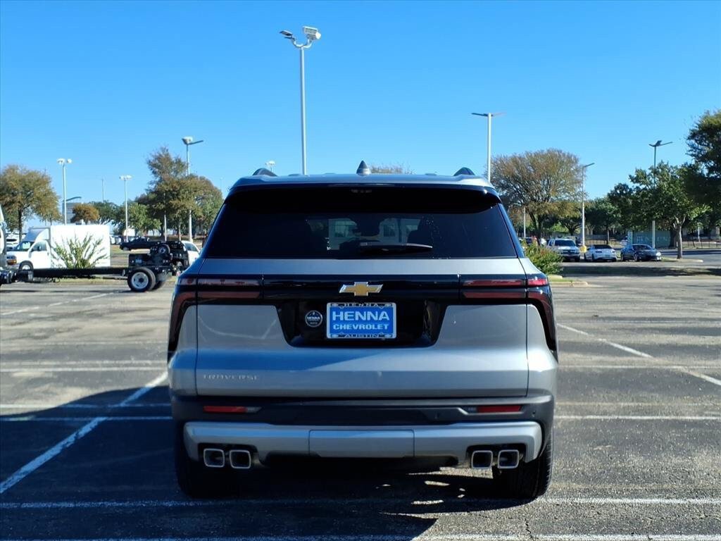 New 2027 Chevrolet Traverse LT w/ Enhanced Driving Package FWD image 4