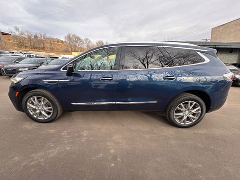 Used 2022 Buick Enclave Premium w/ Experience Buick Package image 4