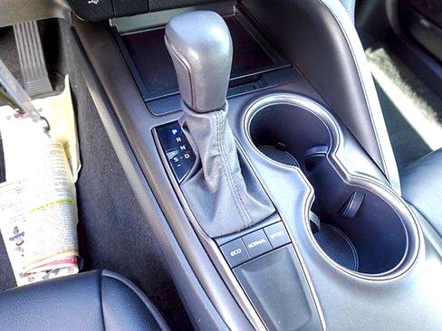 Certified 2023 Toyota Camry SE FWD image 18