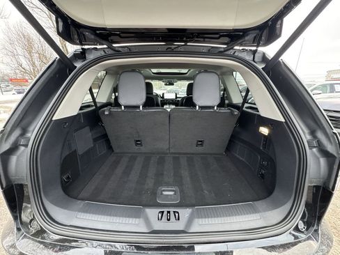 Used 2025 Lincoln Aviator AWD image 25