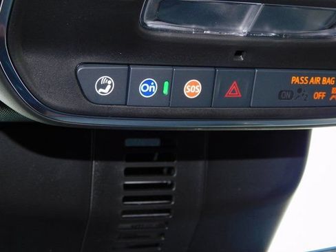 New 2026 Chevrolet Traverse RS w/ LPO, Floor Liner Package FWD image 47