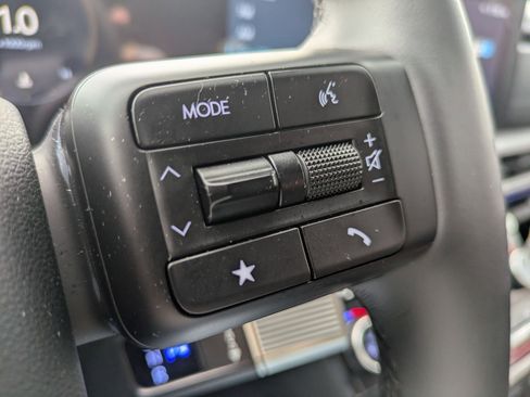 Used 2025 Hyundai Santa Fe Calligraphy image 17