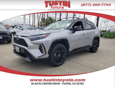 Used 2023 Toyota RAV4 XSE AWD/4WD image 1