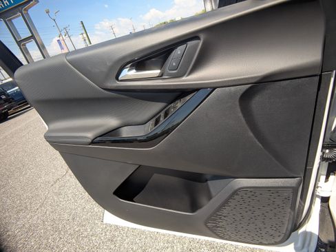New 2026 Chevrolet Equinox LT FWD image 22