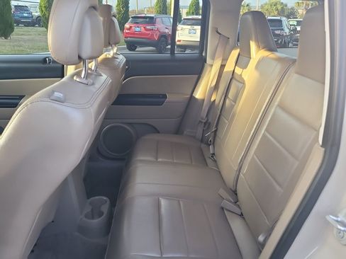 Used 2017 Jeep Patriot High Altitude image 11