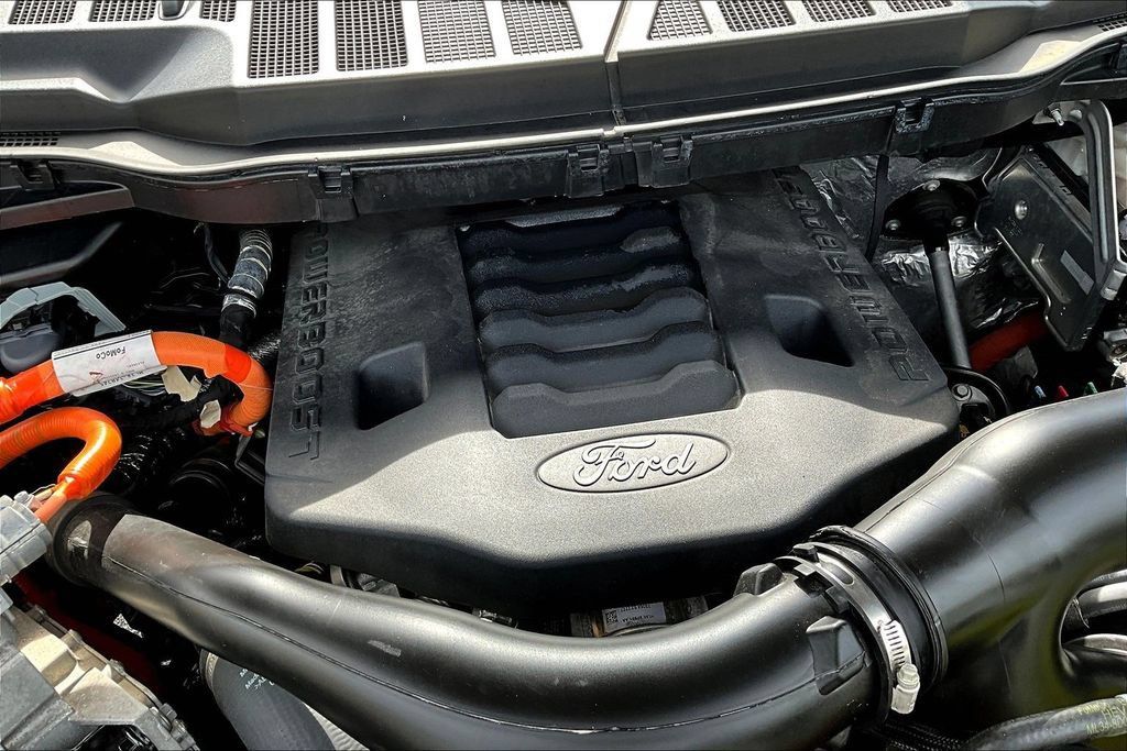 Certified 2023 Ford F150 Lariat w/ Equipment Group 502A High AWD/4WD image 32
