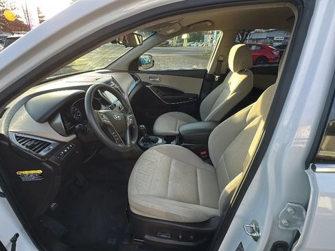 Used 2019 Hyundai Santa Fe XL SE AWD/4WD image 7