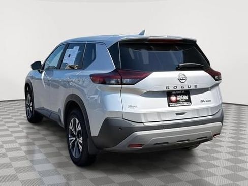 Used 2023 Nissan Rogue SV AWD/4WD image 5