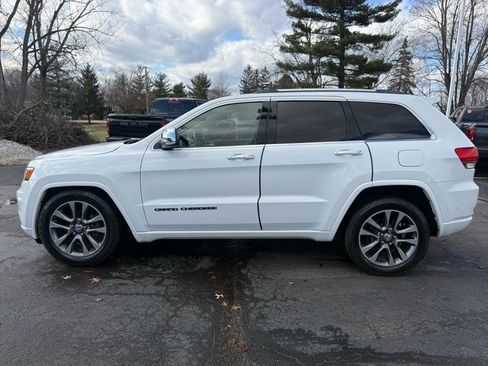 Used 2018 Jeep Grand Cherokee Overland image 6