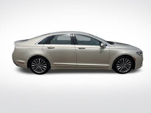 Used 2017 Lincoln MKZ Premiere FWD image 6