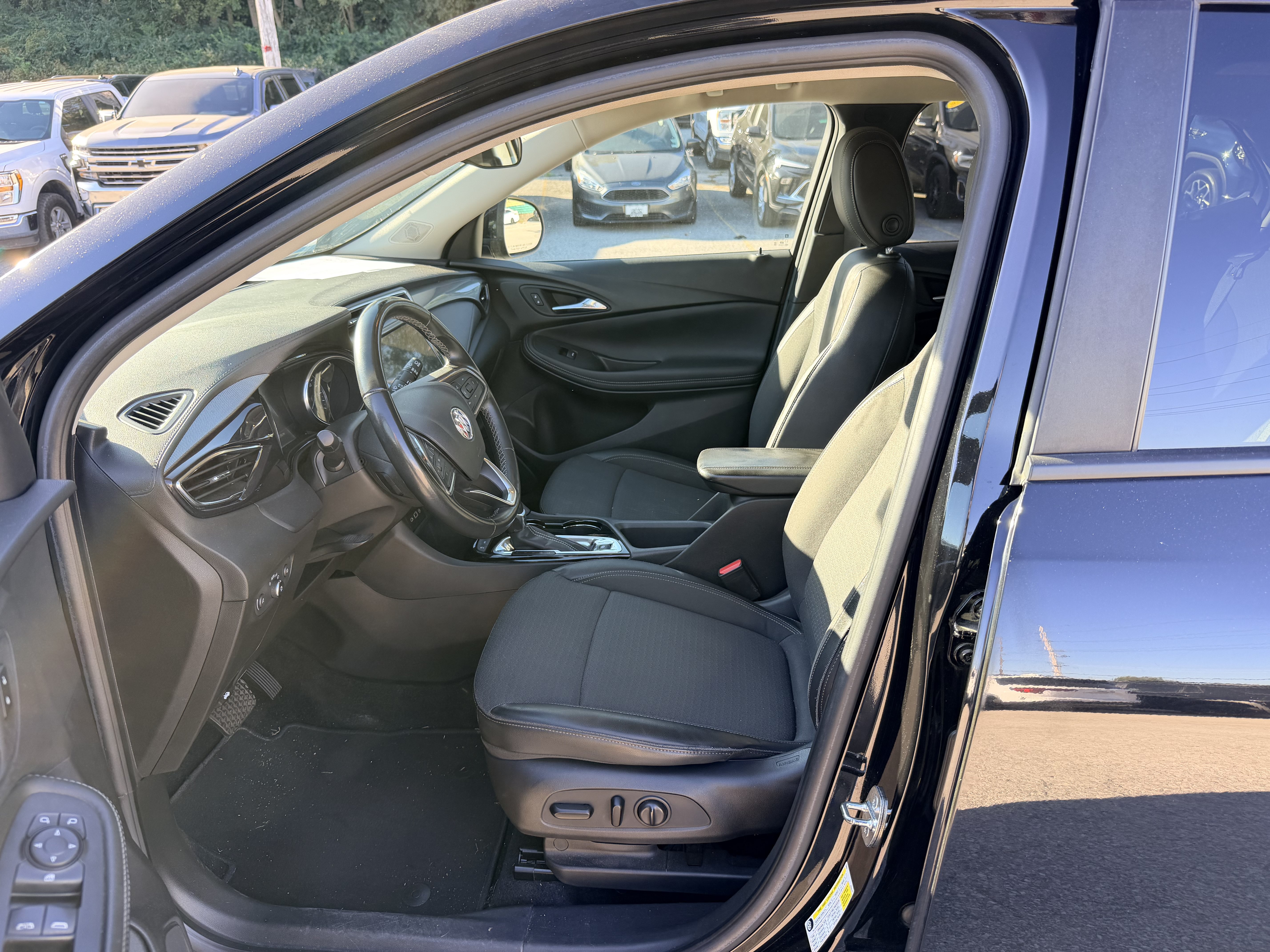 Used 2023 Buick Encore GX Preferred w/ Cold Weather Comfort Package AWD/4WD image 13