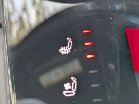 New 2026 Jeep Cherokee Overland w/ Advanced Pro Tech Group image 25