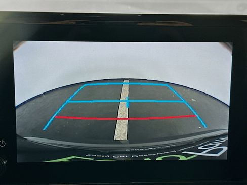 Used 2025 Toyota Corolla LE image 22