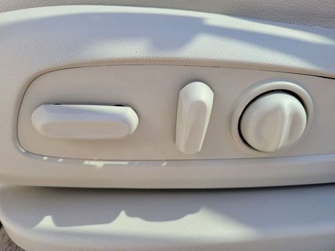 Used 2020 GMC Terrain Denali w/ Denali Premium Package image 17