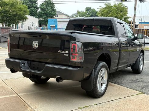 Used 2017 RAM 1500 Express w/ Express Value Package AWD/4WD image 5